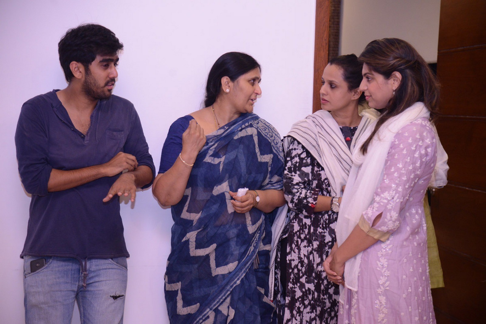D Ramanaidu Condolences Photos 06 - 33 / 99 photos
