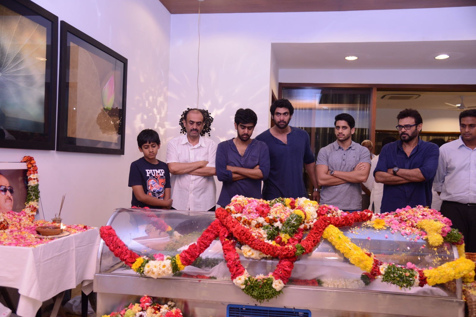 D Ramanaidu Condolences Photos 07 - 4 / 58 photos