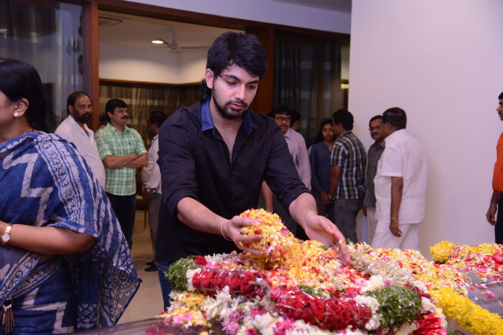 D Ramanaidu Condolences Photos 07 - 21 / 58 photos