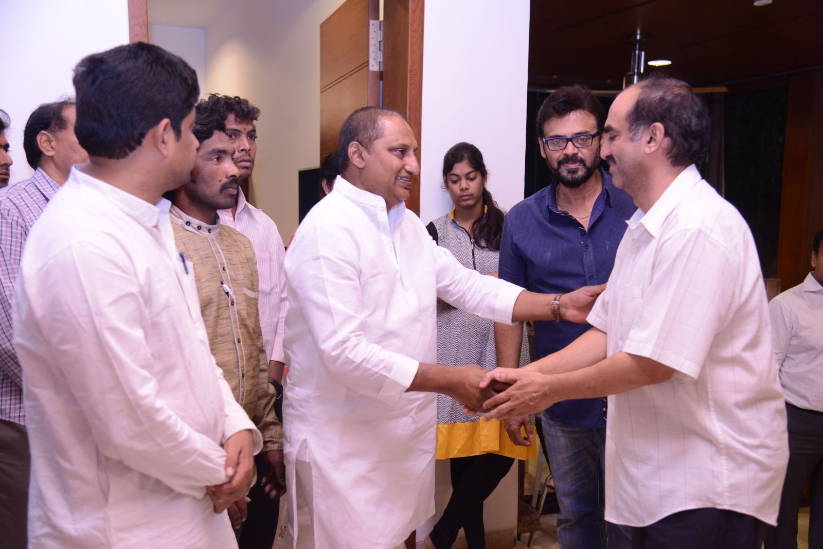 D Ramanaidu Condolences Photos 07 - 56 / 58 photos