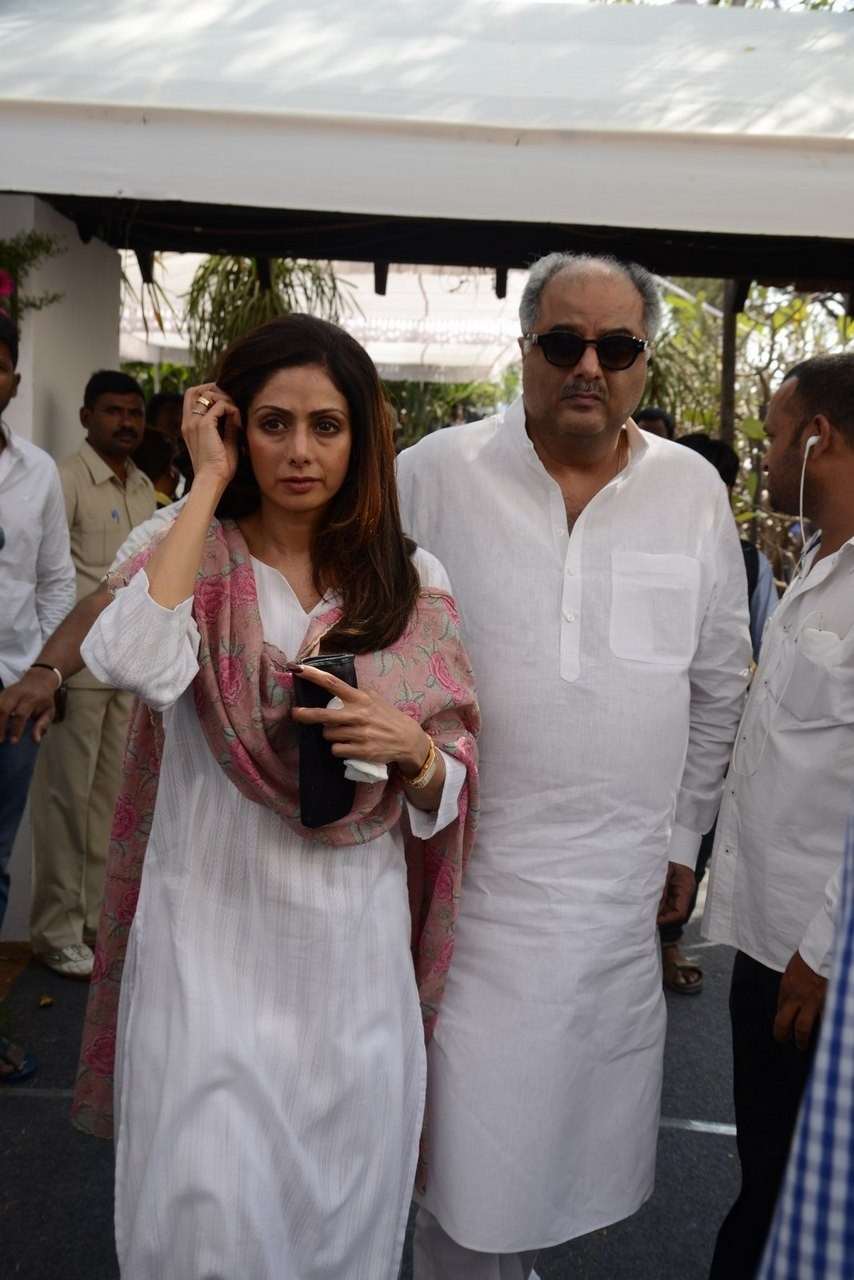 D Ramanaidu Funeral Ceremony - 13 / 326 photos