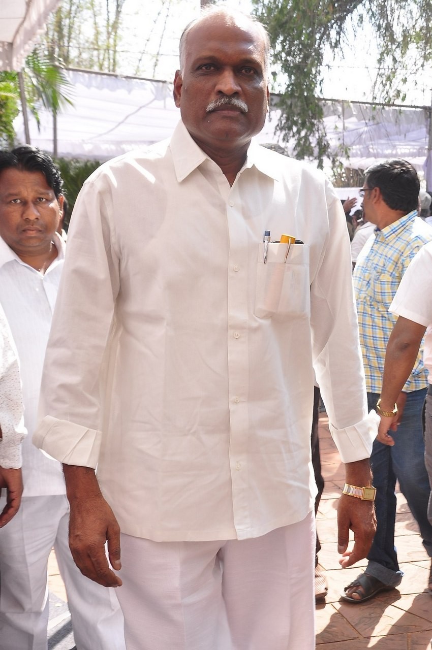 D Ramanaidu Funeral Ceremony - 30 / 326 photos