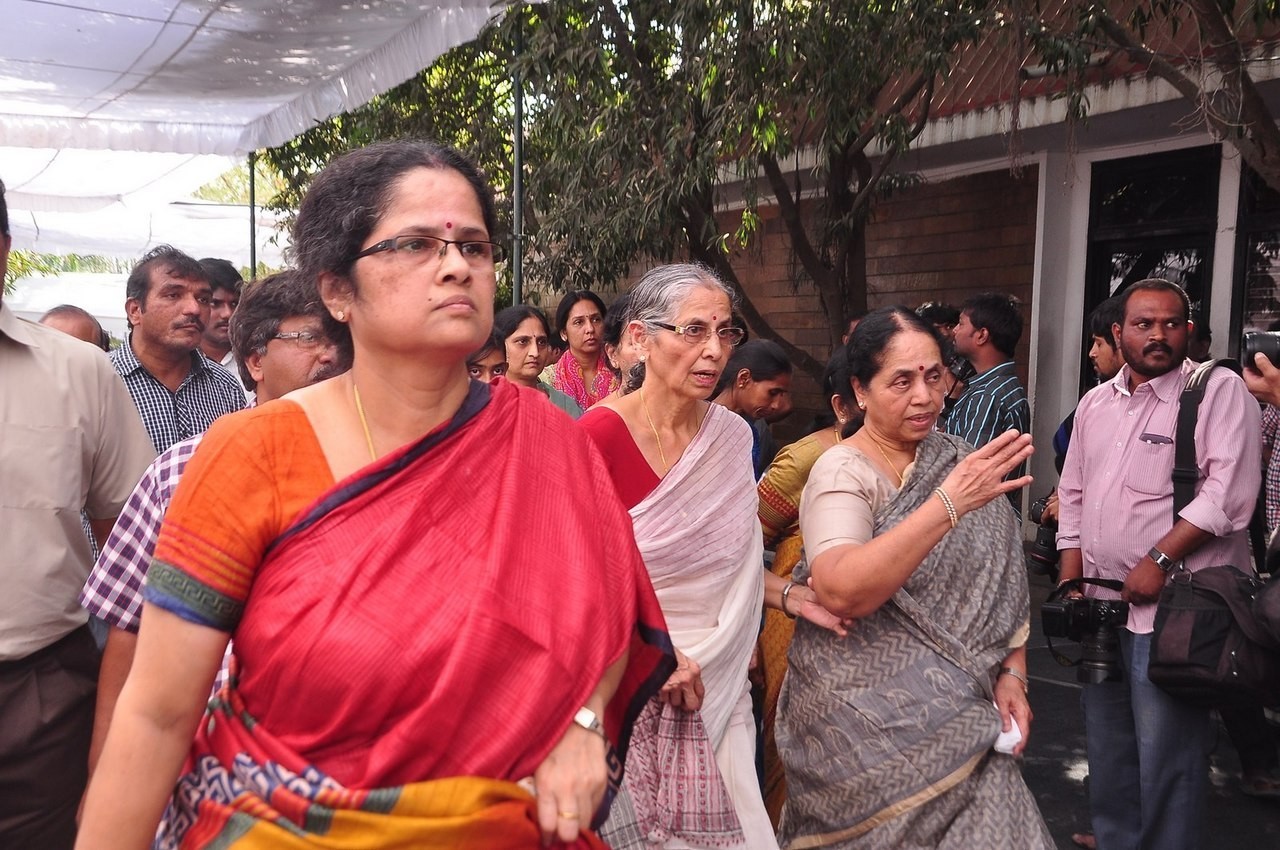 D Ramanaidu Funeral Ceremony - 40 / 326 photos