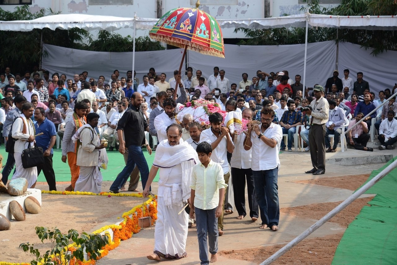 D Ramanaidu Funeral Ceremony - 58 / 326 photos