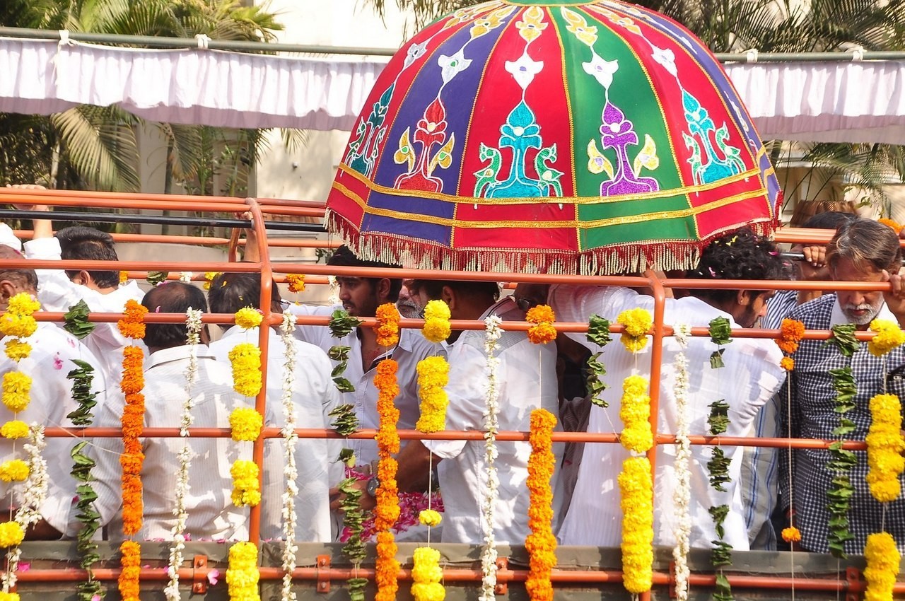 D Ramanaidu Funeral Ceremony - 60 / 326 photos