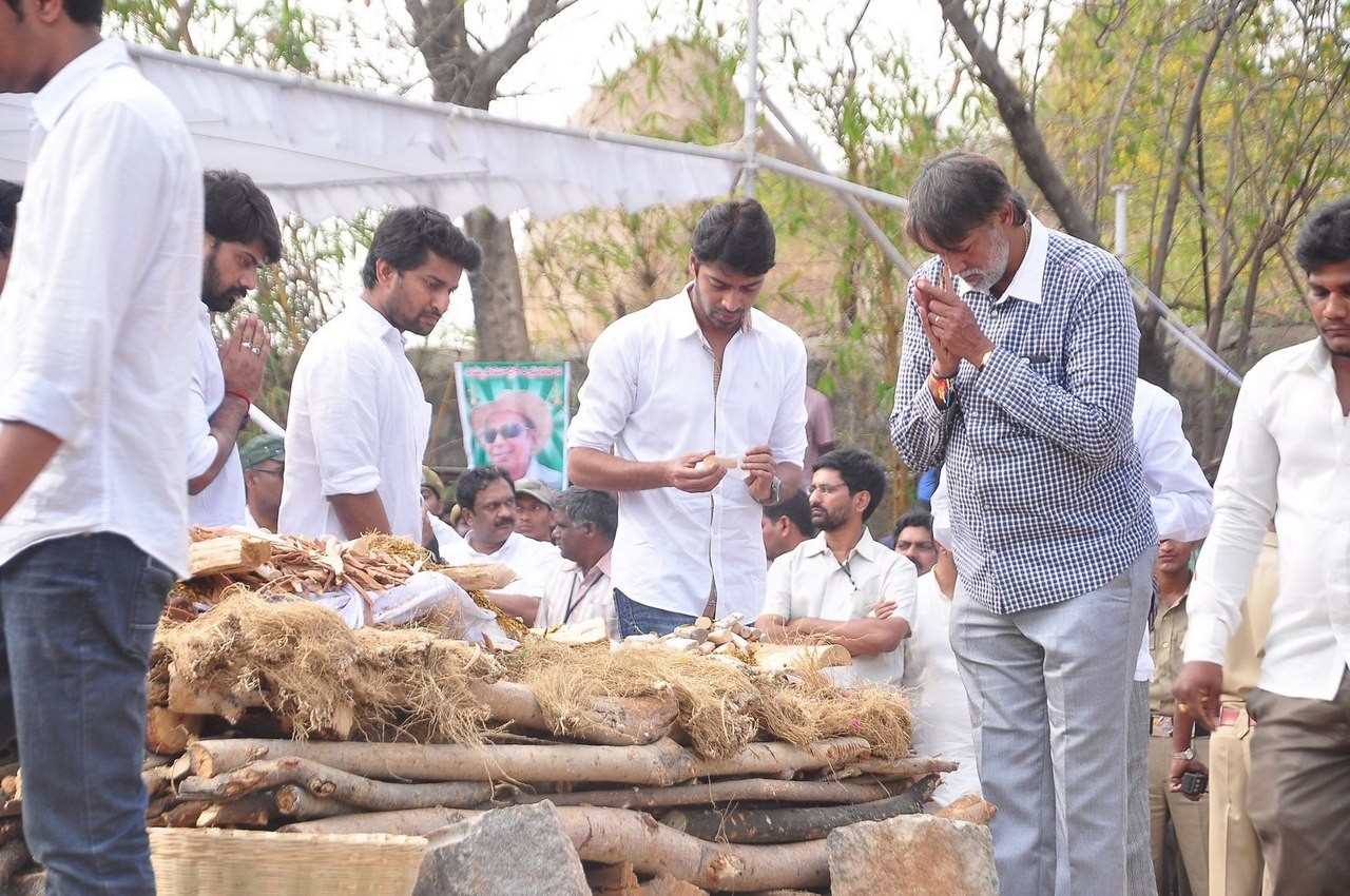D Ramanaidu Funeral Ceremony - 92 / 326 photos