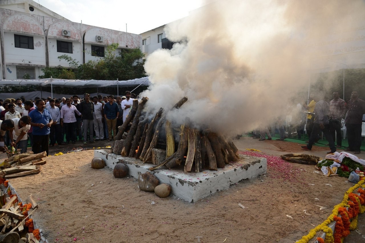 D Ramanaidu Funeral Ceremony - 108 / 326 photos