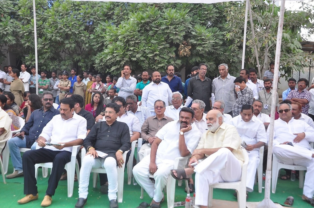 D Ramanaidu Funeral Ceremony - 139 / 326 photos