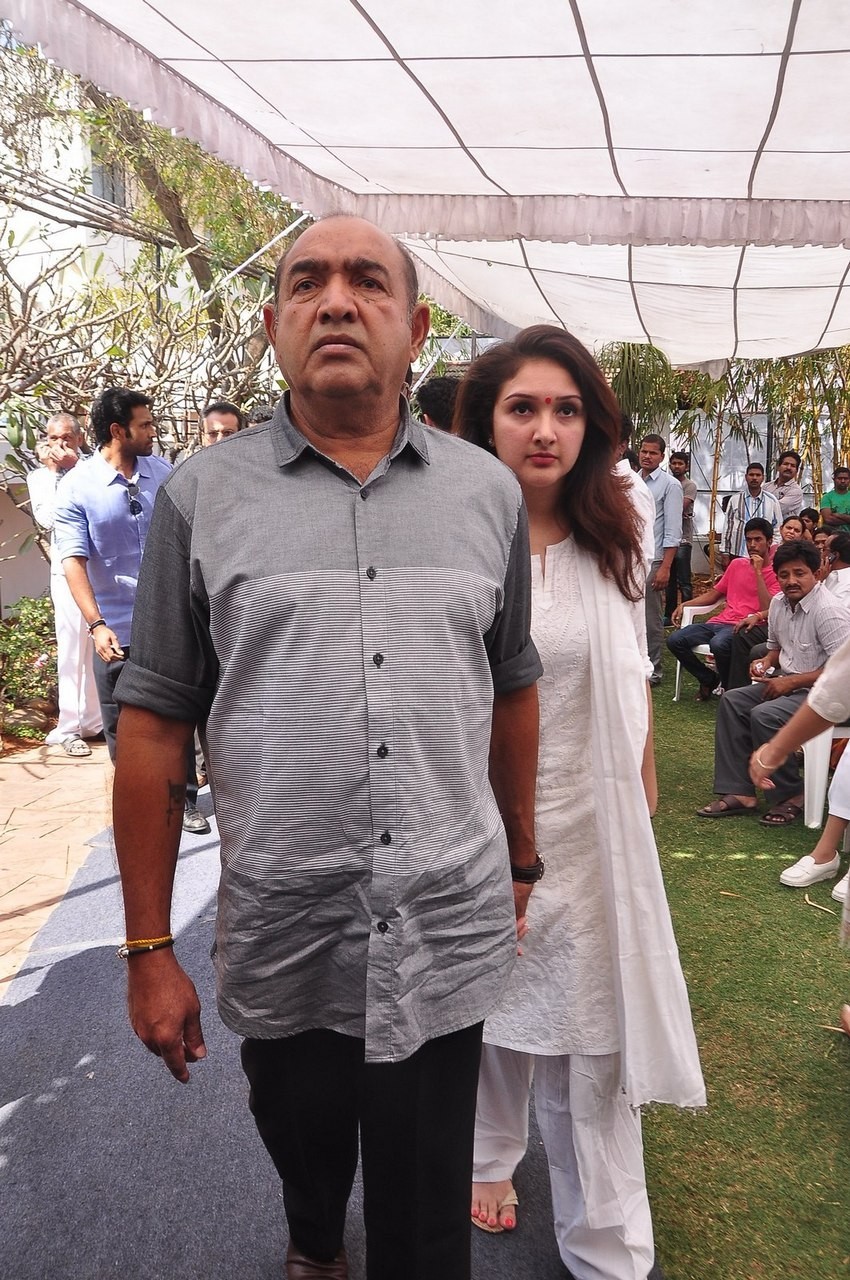 D Ramanaidu Funeral Ceremony - 149 / 326 photos