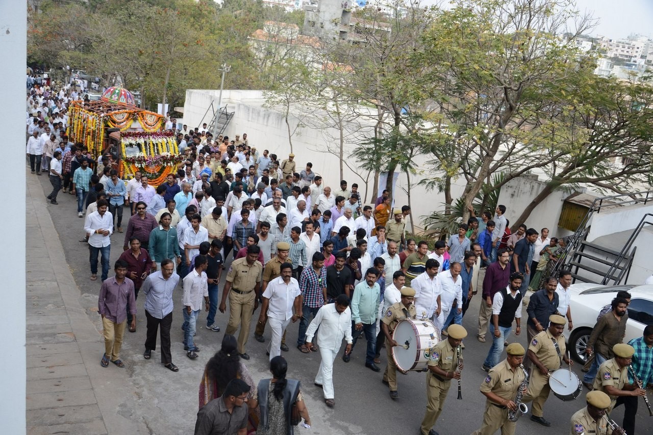 D Ramanaidu Funeral Ceremony - 171 / 326 photos
