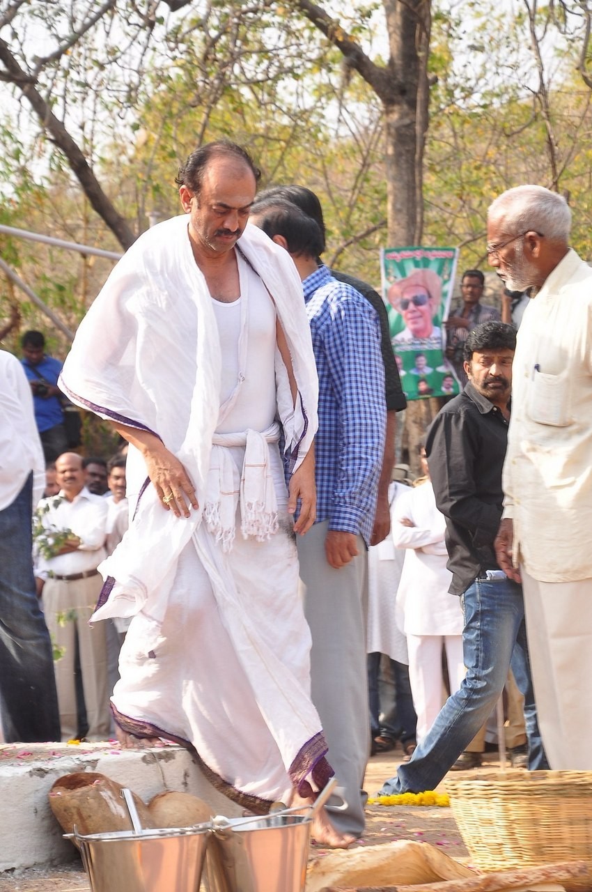 D Ramanaidu Funeral Ceremony - 175 / 326 photos