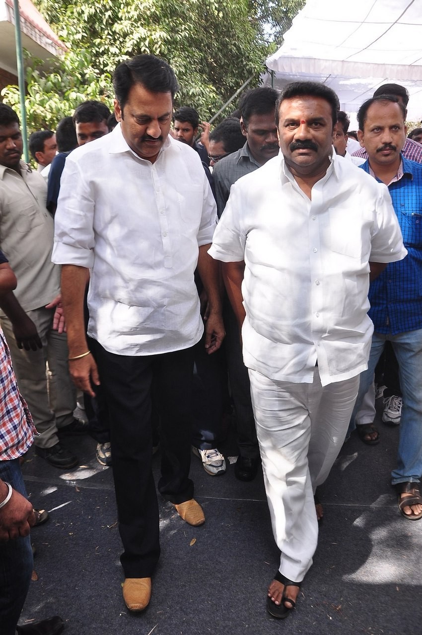 D Ramanaidu Funeral Ceremony - 202 / 326 photos