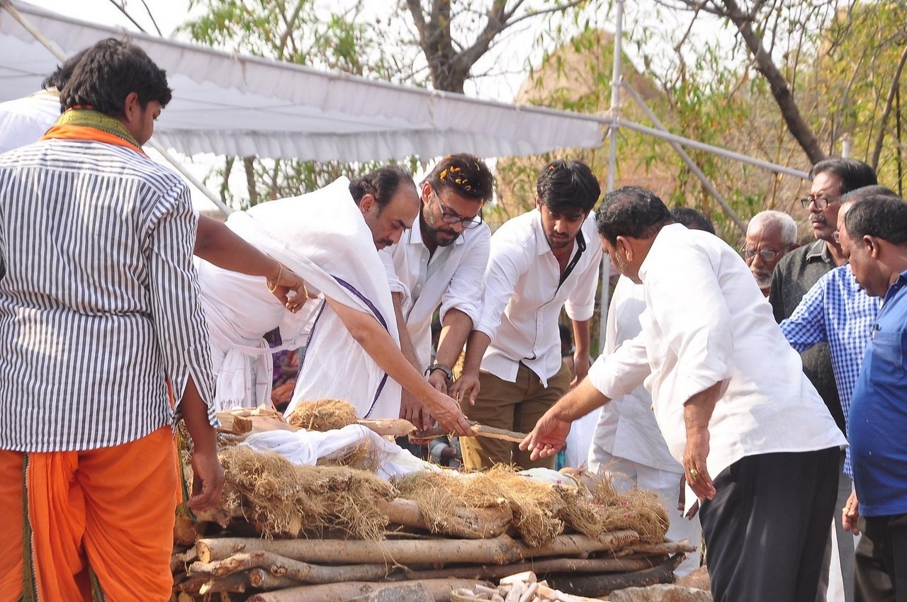 D Ramanaidu Funeral Ceremony - 207 / 326 photos
