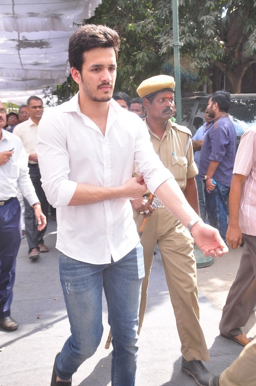D Ramanaidu Funeral Ceremony - 210 / 326 photos