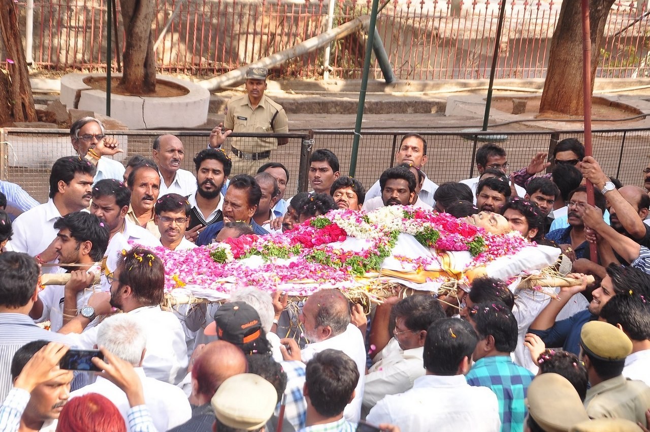D Ramanaidu Funeral Ceremony - 215 / 326 photos