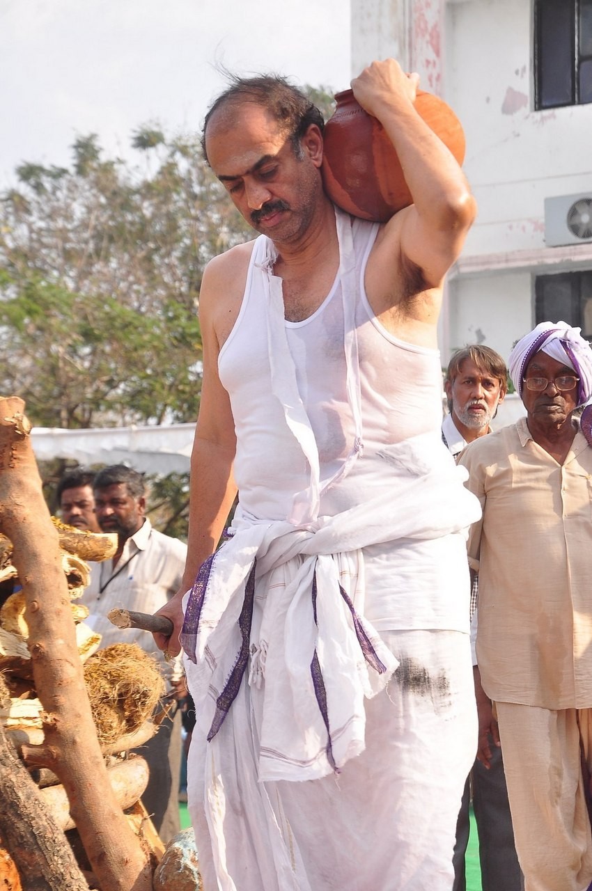 D Ramanaidu Funeral Ceremony - 222 / 326 photos
