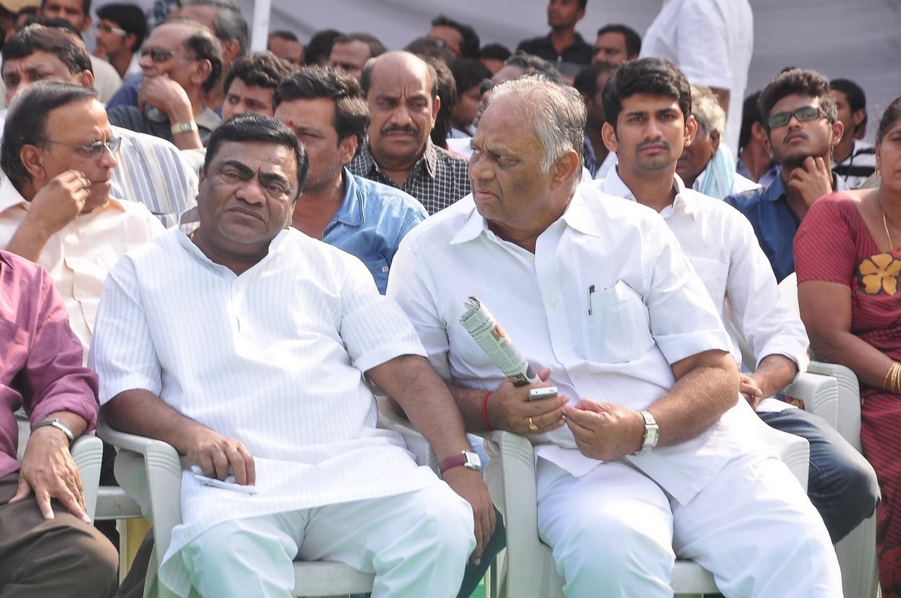 D Ramanaidu Funeral Ceremony - 223 / 326 photos
