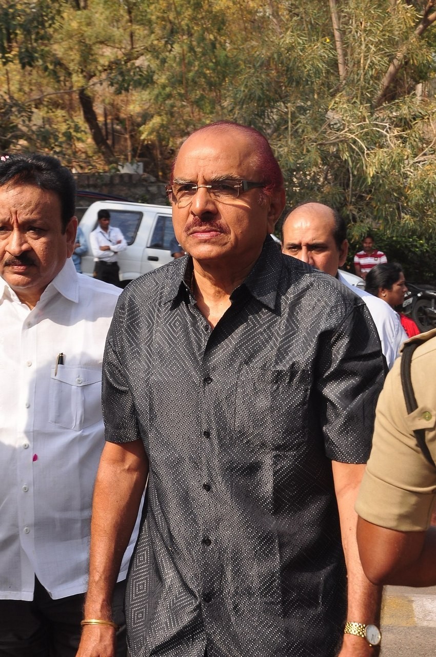 D Ramanaidu Funeral Ceremony - 229 / 326 photos