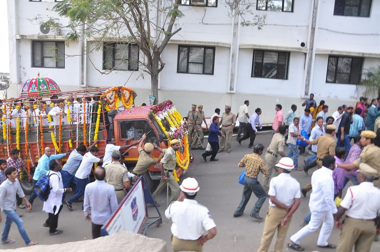 D Ramanaidu Funeral Ceremony - 240 / 326 photos