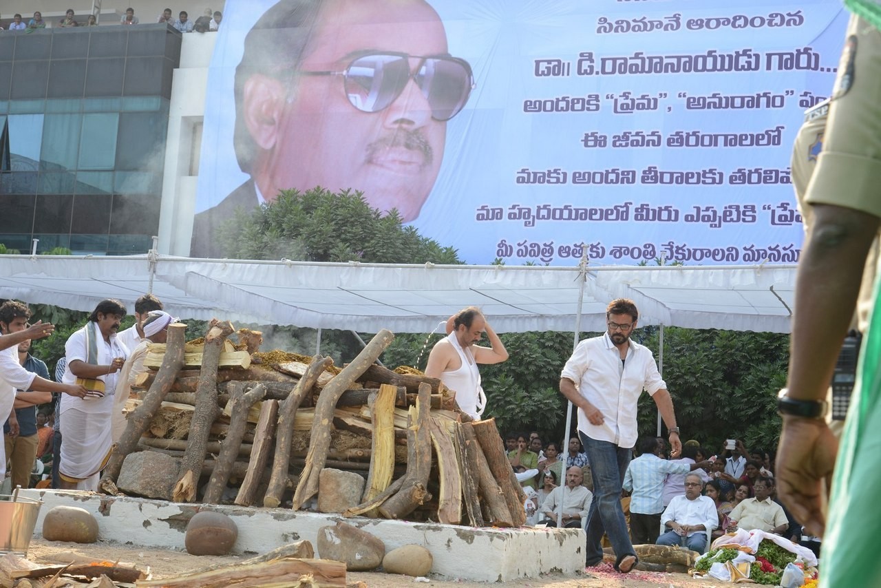 D Ramanaidu Funeral Ceremony - 244 / 326 photos