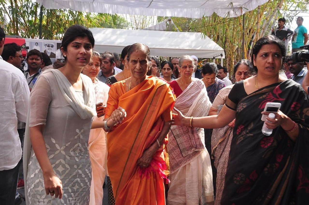 D Ramanaidu Funeral Ceremony - 249 / 326 photos