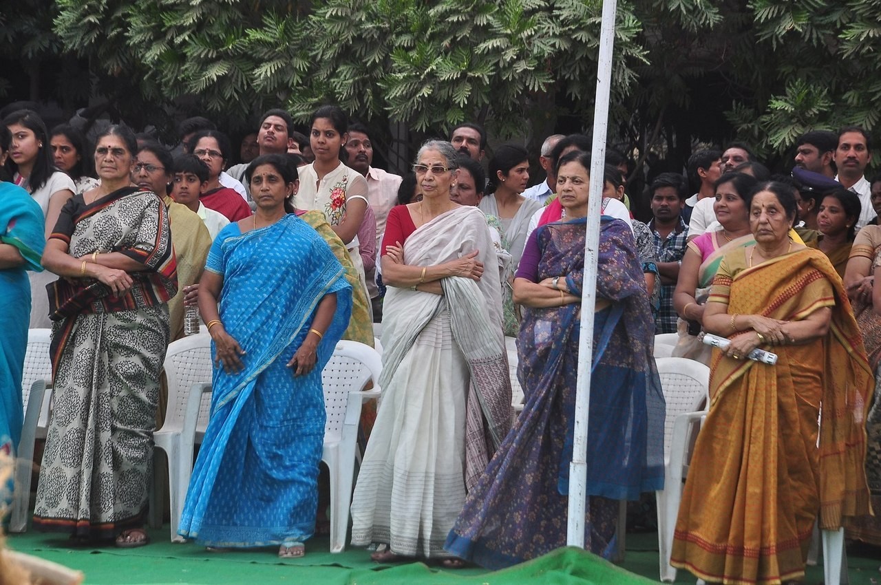 D Ramanaidu Funeral Ceremony - 251 / 326 photos