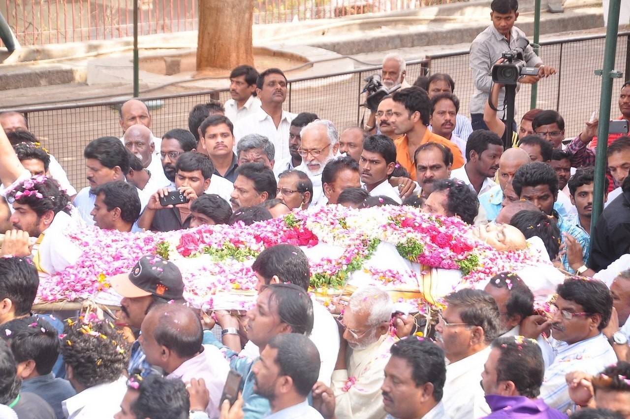 D Ramanaidu Funeral Ceremony - 253 / 326 photos
