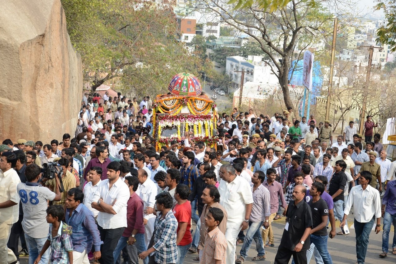 D Ramanaidu Funeral Ceremony - 273 / 326 photos