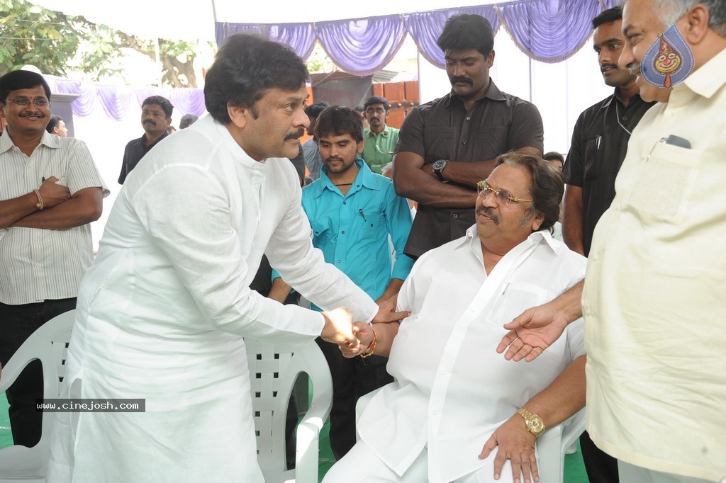 Dasari n Chiru at Vadde Ramesh 1st Year Ceremony - 3 / 38 photos