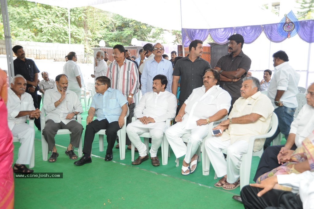 Dasari n Chiru at Vadde Ramesh 1st Year Ceremony - 11 / 38 photos
