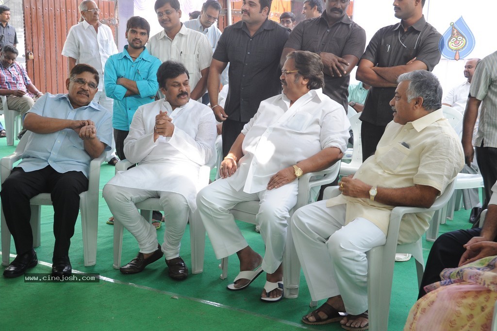 Dasari n Chiru at Vadde Ramesh 1st Year Ceremony - 18 / 38 photos