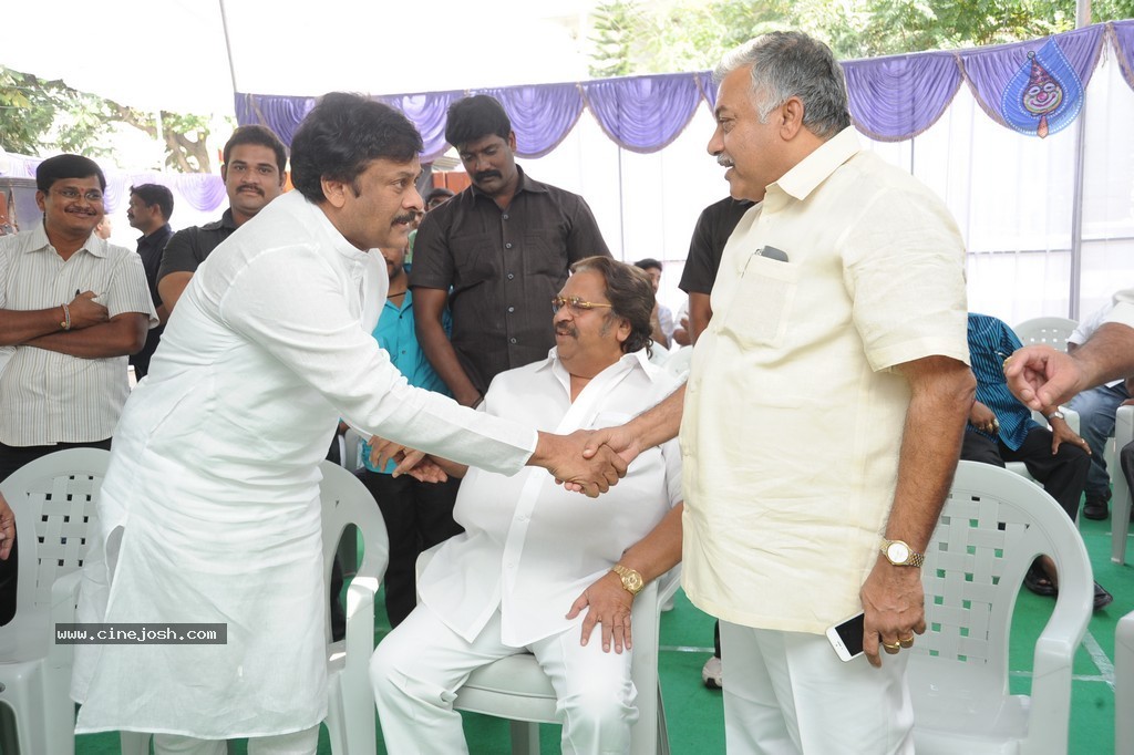 Dasari n Chiru at Vadde Ramesh 1st Year Ceremony - 34 / 38 photos
