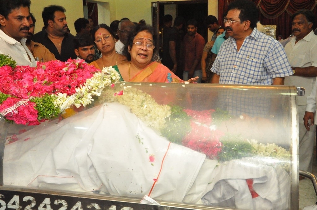 Dasari Narayana rao Condolences Photos 2 - 6 / 152 photos