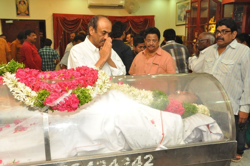 Dasari Narayana rao Condolences Photos 2 - 10 / 152 photos