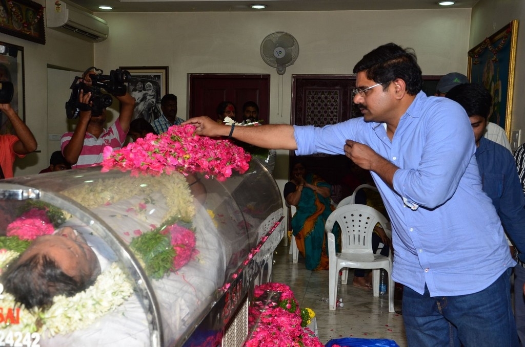 Dasari Narayana rao Condolences Photos 3 - 36 / 63 photos