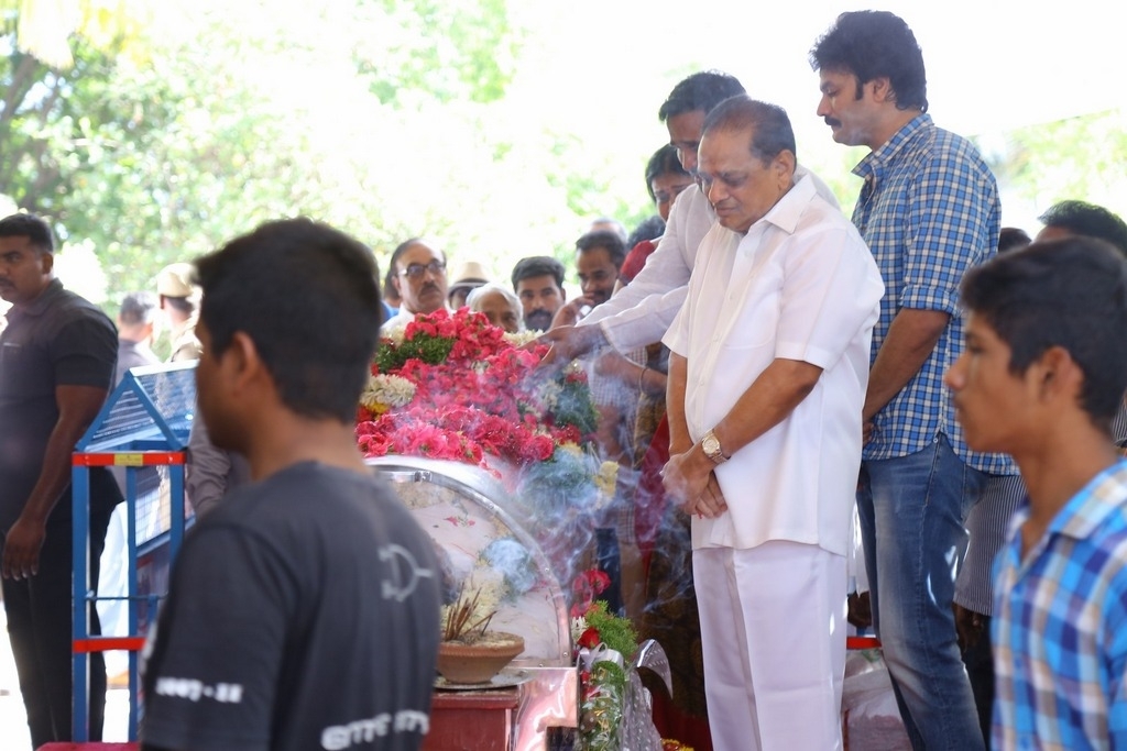 Dasari Narayana Rao Condolences Photos 4 - 5 / 83 photos