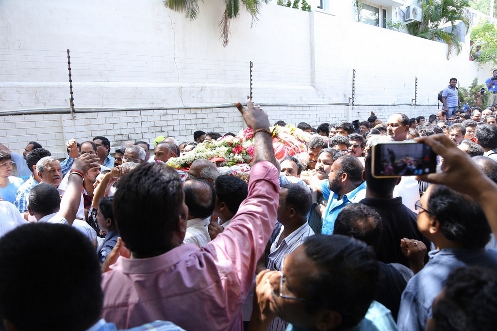 Dasari Narayana Rao Condolences Photos 4 - 74 / 83 photos