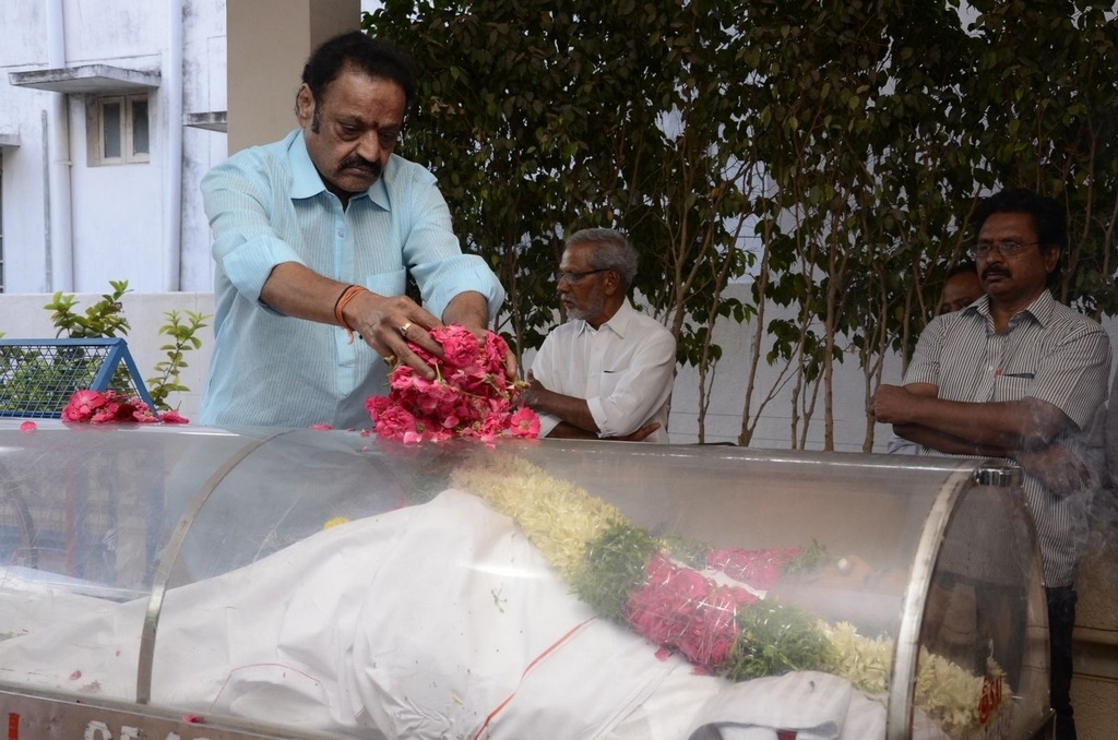 Dasari Narayana Rao Condolences Photos 5 - 24 / 127 photos