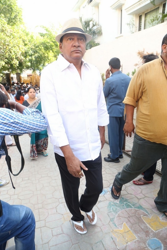 Dasari Narayana Rao Condolences Photos 5 - 27 / 127 photos