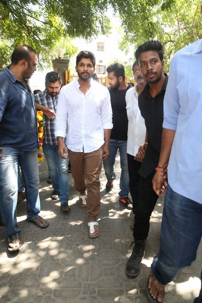 Dasari Narayana Rao Condolences Photos 5 - 41 / 127 photos