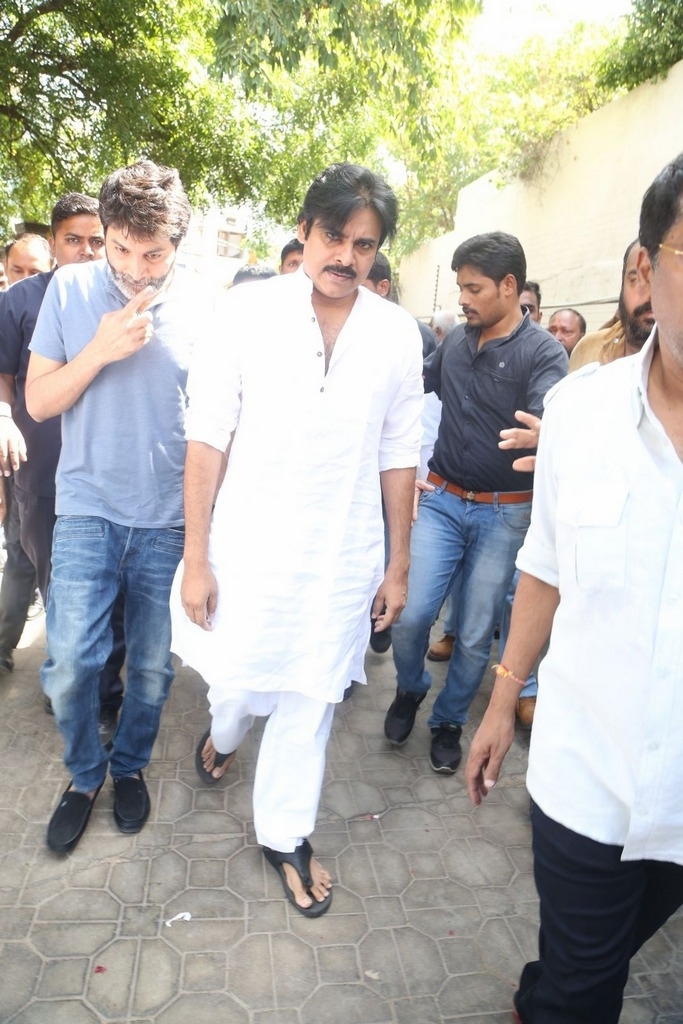 Dasari Narayana Rao Condolences Photos 5 - 58 / 127 photos
