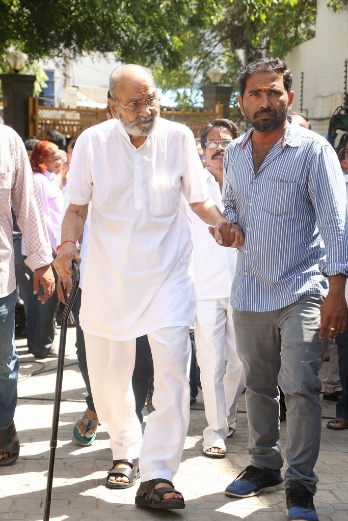 Dasari Narayana Rao Condolences Photos 5 - 63 / 127 photos