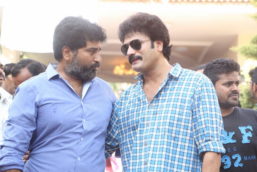 Dasari Narayana Rao Condolences Photos 5 - 82 / 127 photos