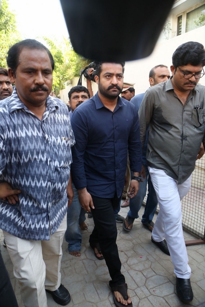 Dasari Narayana Rao Condolences Photos 5 - 94 / 127 photos