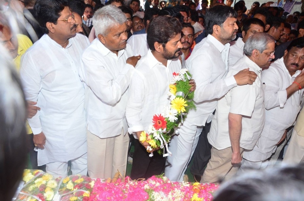 Dasari Narayana Rao Condolences Photos 6 - 51 / 63 photos