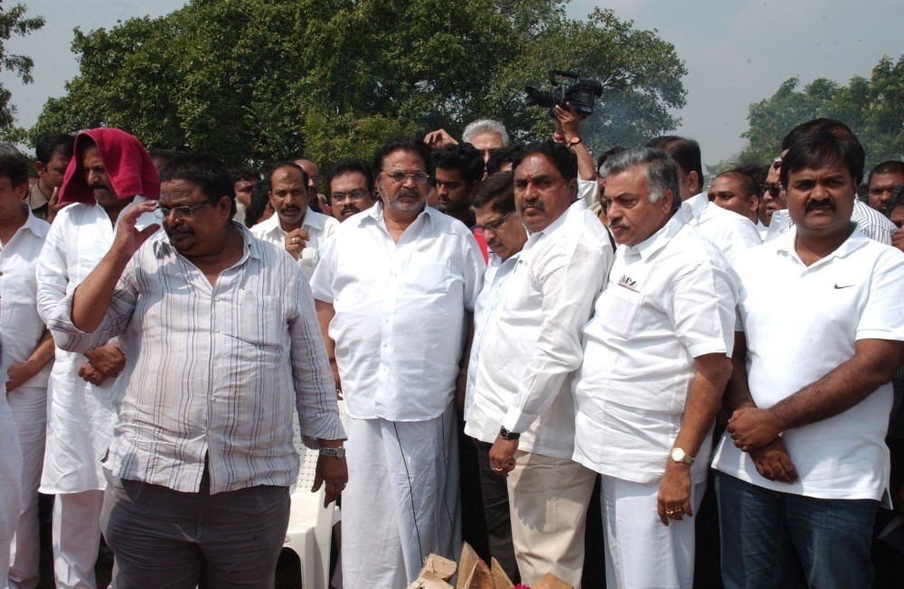 Dasari Padma Funeral Photos - 2 / 61 photos