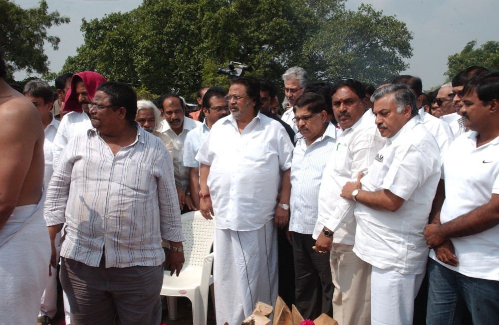 Dasari Padma Funeral Photos - 10 / 61 photos