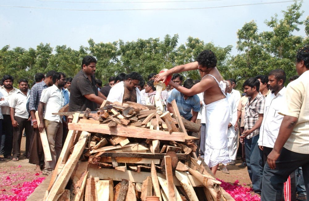 Dasari Padma Funeral Photos - 58 / 61 photos