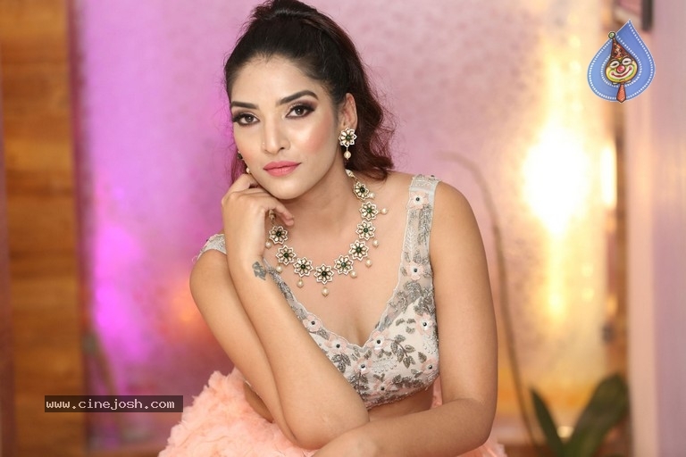 Deepthi Ganesh Winter Collection 2019 Launch - 18 / 21 photos