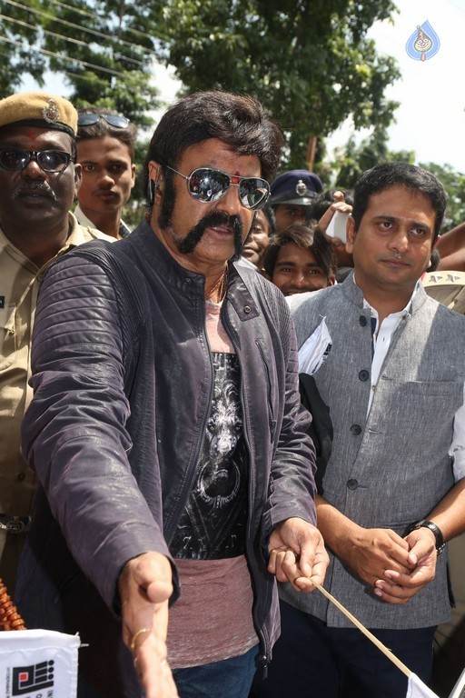 Design Yatra Inauguration by Balakrishna - 23 / 37 photos